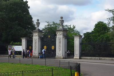Entrance to Kew Gardens